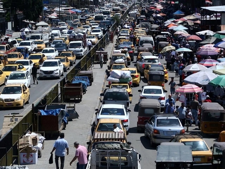 8 ملايين سيارة في العراق.. مركز حقوقي يطالب بإيقاف استيرادها لـ5 أعوام