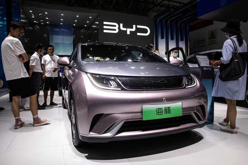 "BYD" تُعزز حضورها في السوق العالمية من خلال إطلاق 3 سيارات تُنافس "تسلا" و"جيب"
