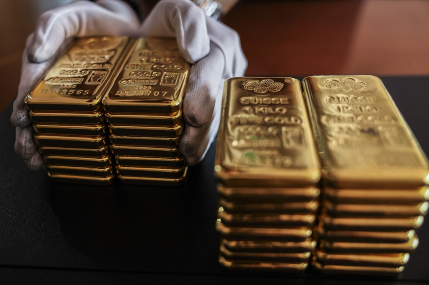 هبوط أسعار الذهب في أكبر انخفاض يومي منذ عامين