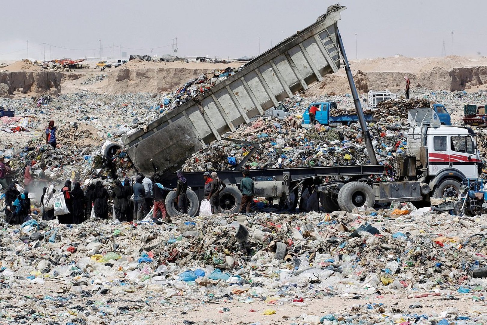 العراق يباشر بإجراءات تنفيذ مشروع معالجة النفايات لتوليد الطاقة